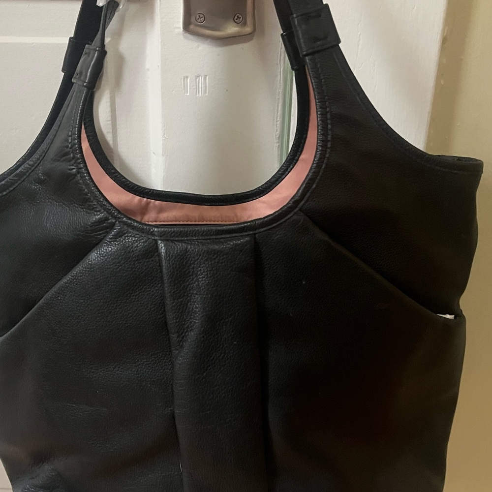 BB Leather Tote Bag -New - Picture 2 of 9